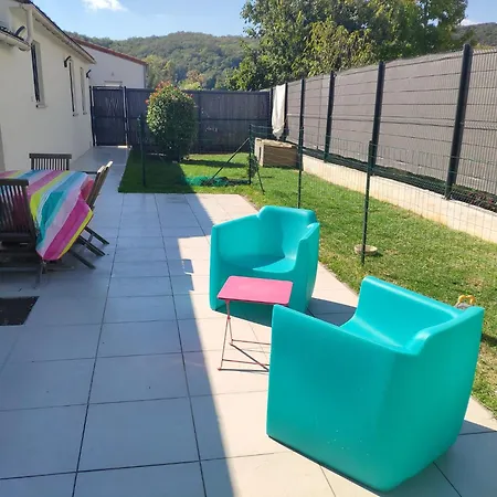 Climatise Avec Parking, Terrasse Et Piscine * Villeneuve-Loubet