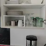 Apartment Climatise Avec Parking, Terrasse Et Piscine *