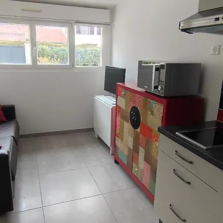 Climatise Avec Parking, Terrasse Et Piscine *